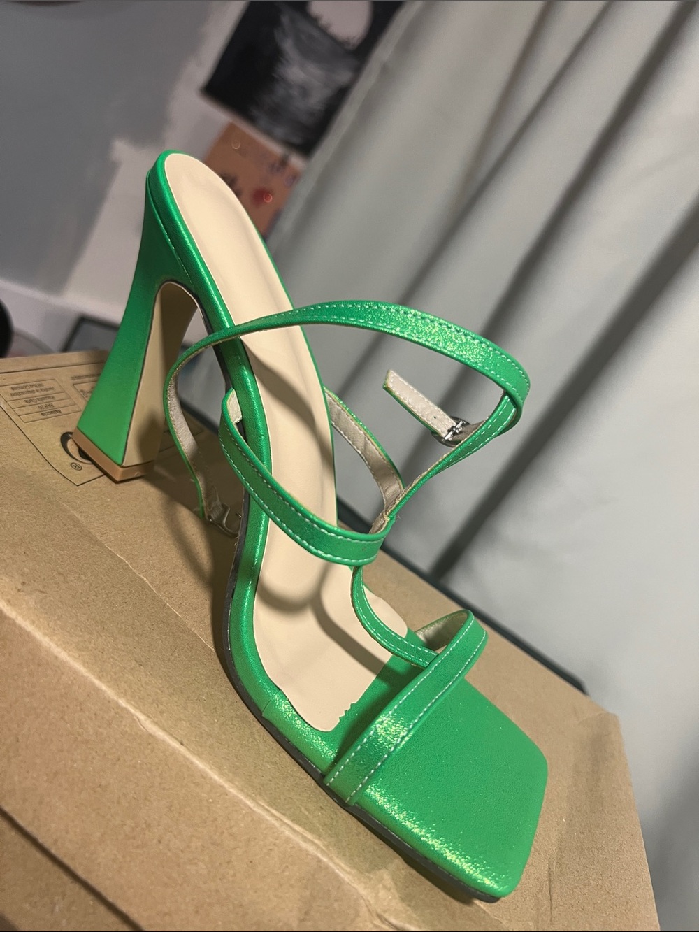 Strappy High Heel Sandals in Green